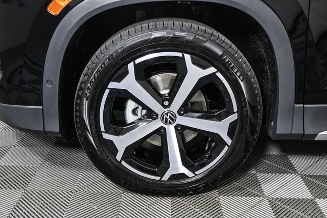 2025 Volkswagen Tiguan SE photo 36