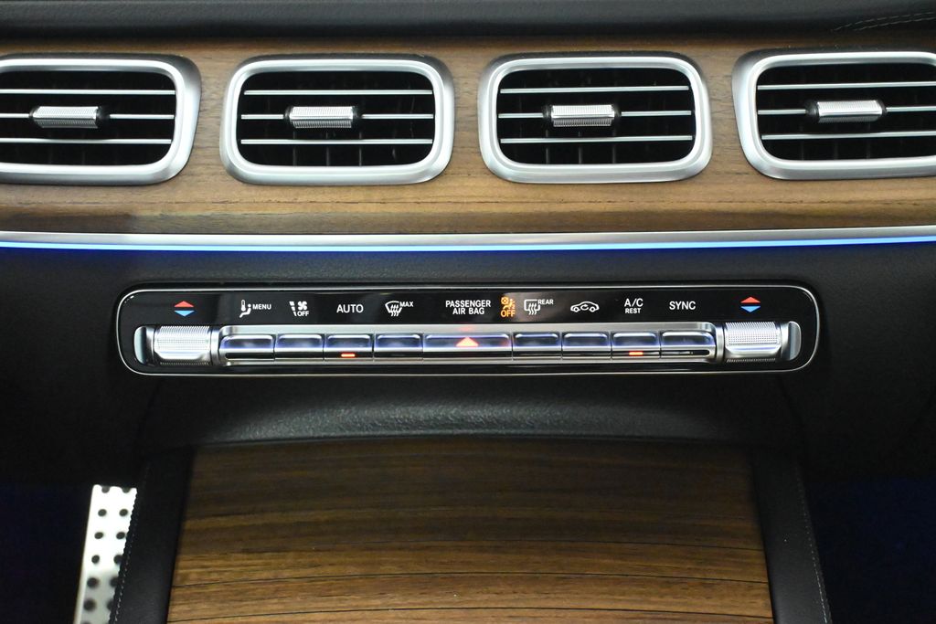 2025 Mercedes Benz GLS 450 4MATIC photo 17