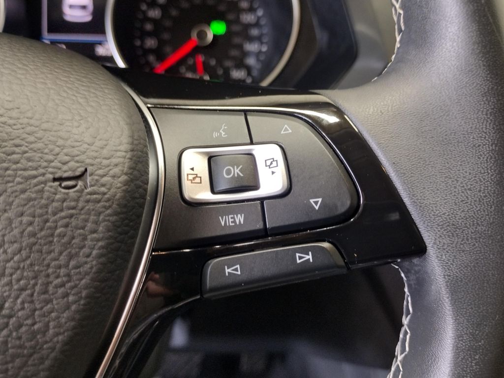 2021 Volkswagen Tiguan R-Line Black SEL photo 19