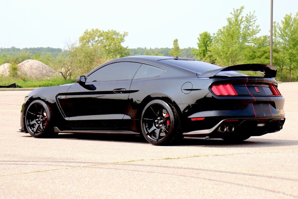 2018 Ford Mustang Shelby GT350 photo 4