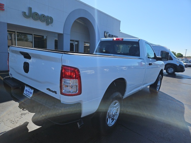 2024 Ram 2500 Tradesman photo 3