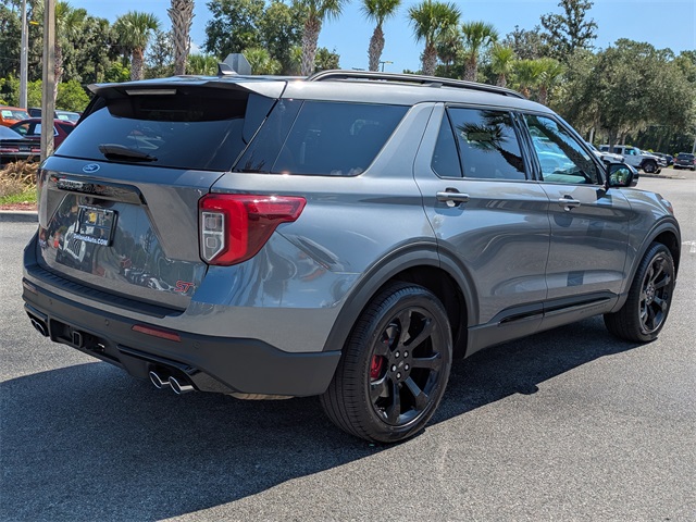 2024 Ford Explorer ST photo 3