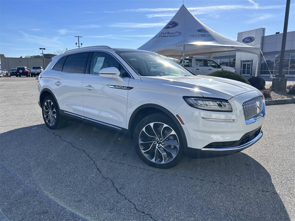 2021 Lincoln Nautilus Reserve's photo