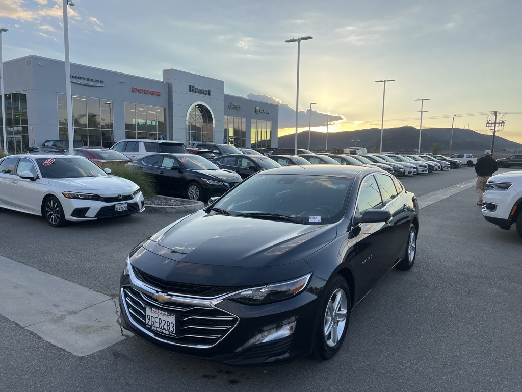 2023 Chevrolet Malibu 1LT photo 3