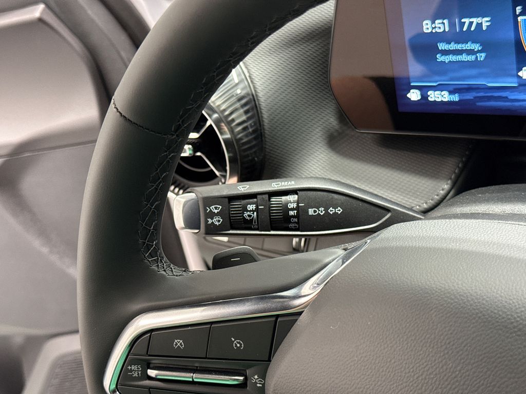 2026 Chevrolet Equinox LT photo 13