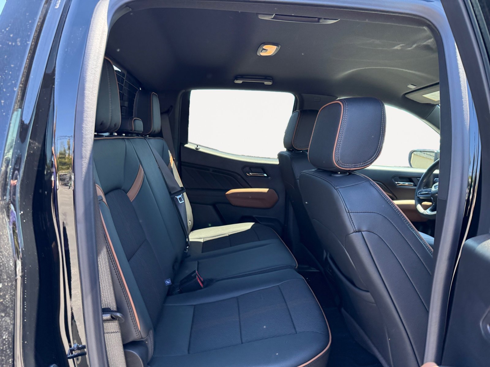 2025 Gmc Canyon AT4 photo 16