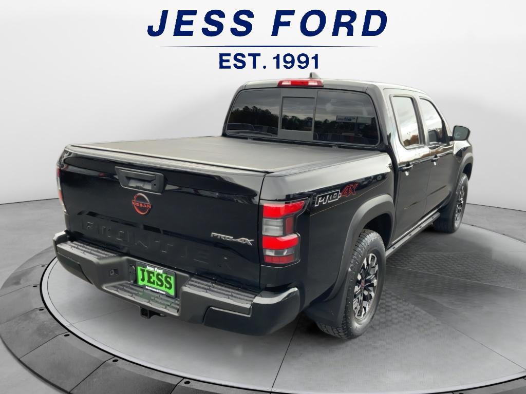 2022 Nissan Frontier PRO-4X photo 3