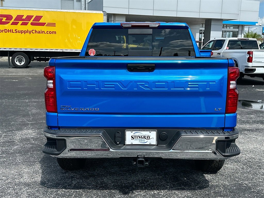 2025 Chevrolet Silverado 1500 LT photo 5