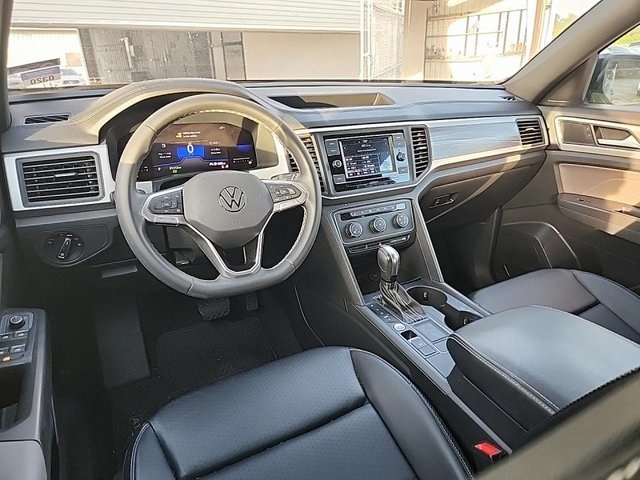 2023 Volkswagen Atlas Cross Sport SE photo 4