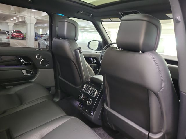 2019 Land Rover Range Rover HSE photo 25