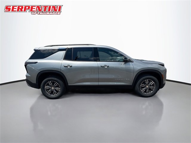 2026 Chevrolet Traverse photo 4