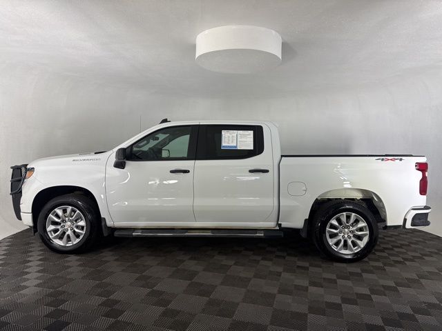 2025 Chevrolet Silverado 1500 Custom photo 5