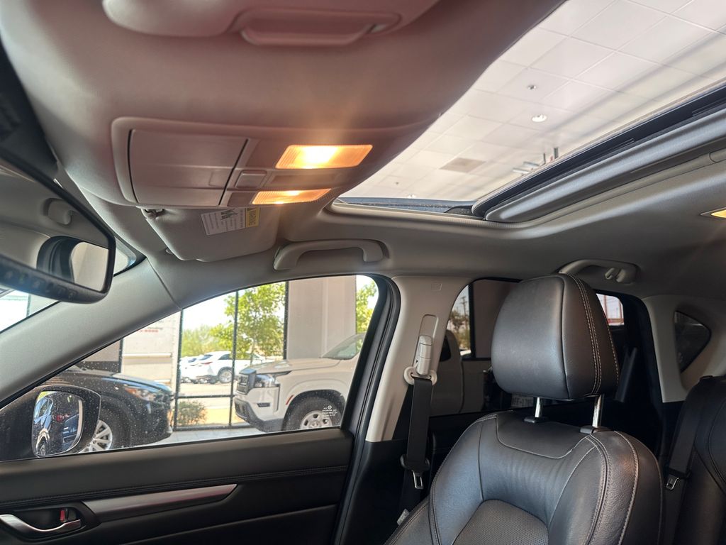 2023 Mazda CX-5 2.5 S Preferred photo 23