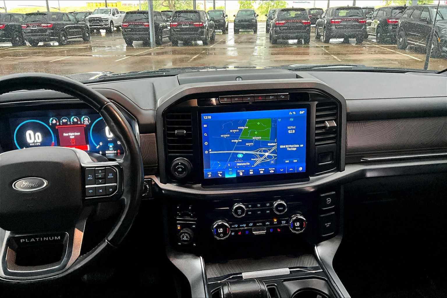 2021 Ford F-150 Platinum photo 5