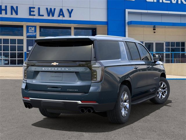 2025 Chevrolet Suburban Premier photo 3