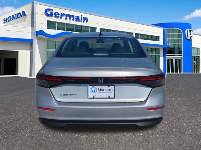 2025 Honda Accord SE photo 2