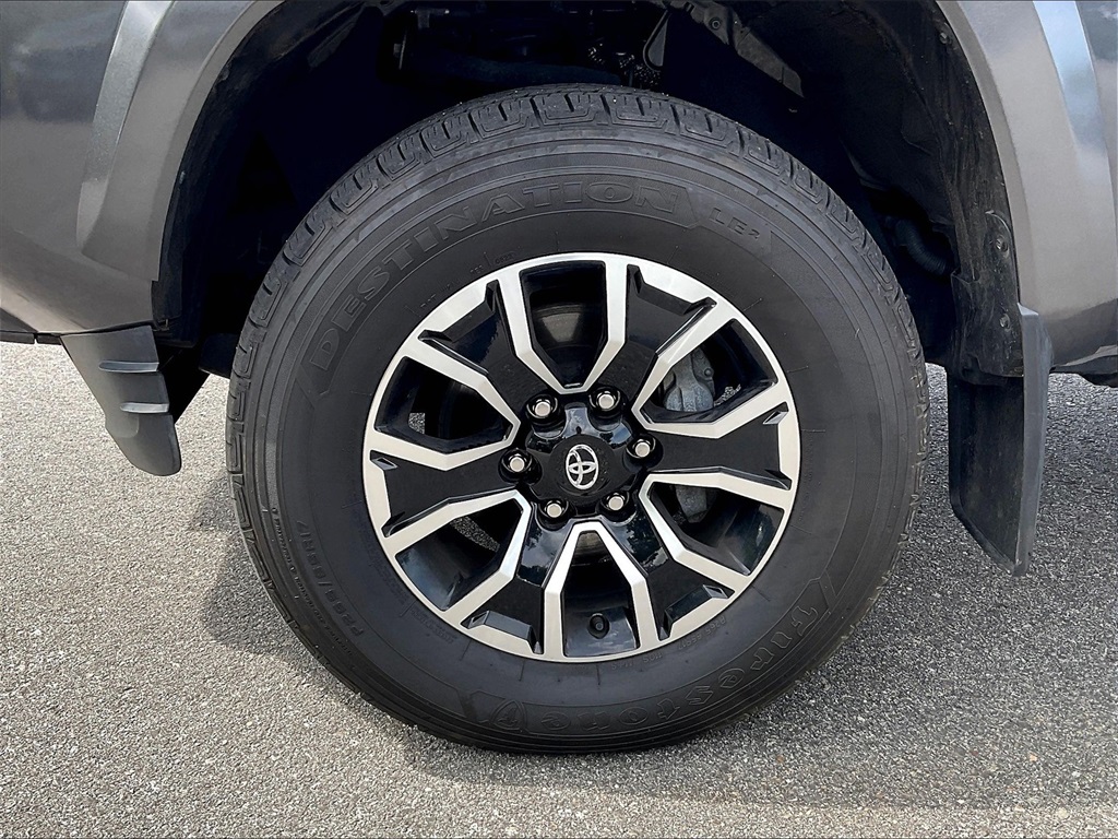 2023 Toyota Tacoma TRD Sport Double Cab 4x4 photo 7