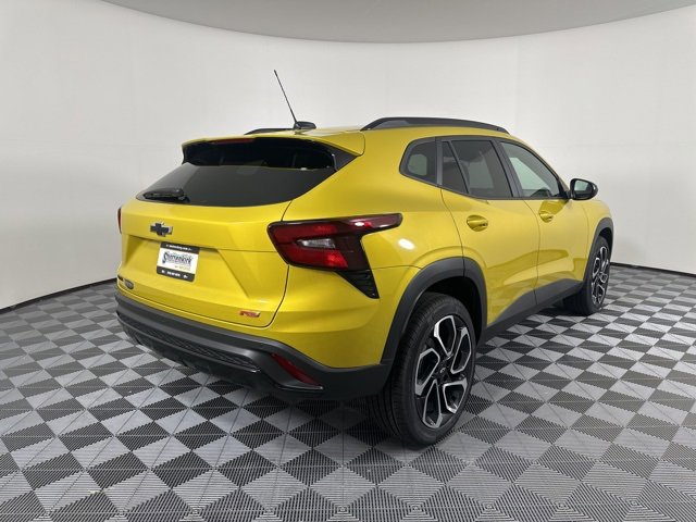 2025 Chevrolet Trax photo 3