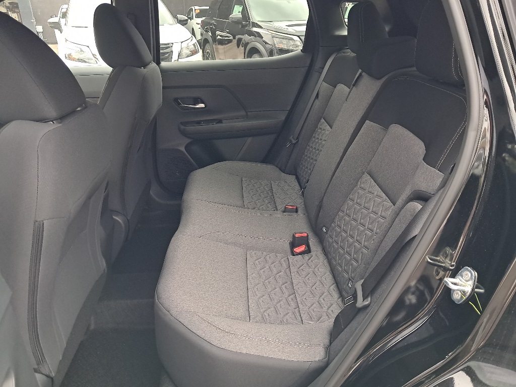 2026 Nissan Kicks SV photo 4