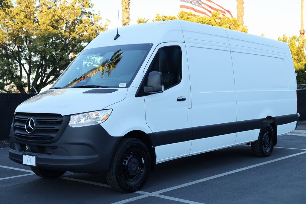 2026 Mercedes-Benz Sprinter Cargo Van Base's photo