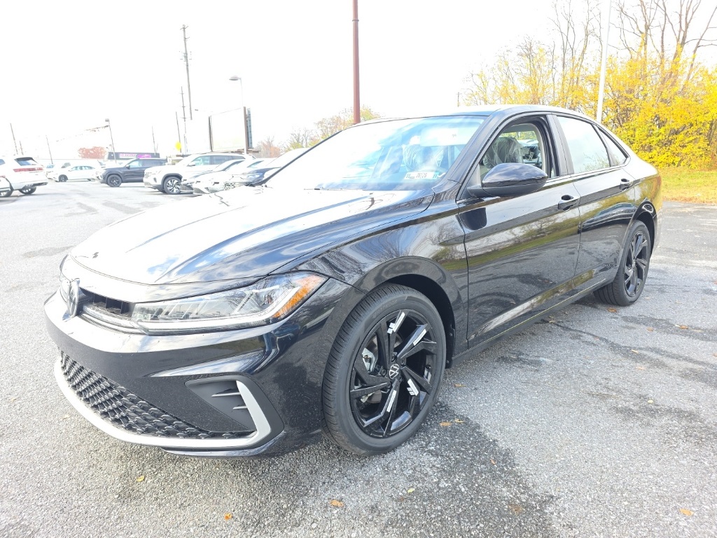 2026 Volkswagen Jetta SE's photo