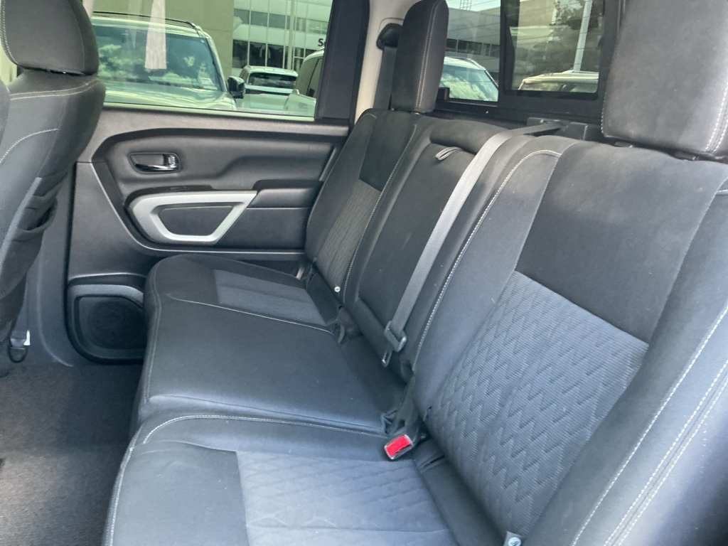 2019 Nissan Titan SV photo 25
