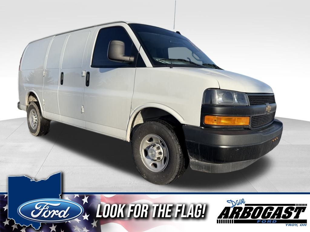 2025 Chevrolet Express Cargo Work Van's photo
