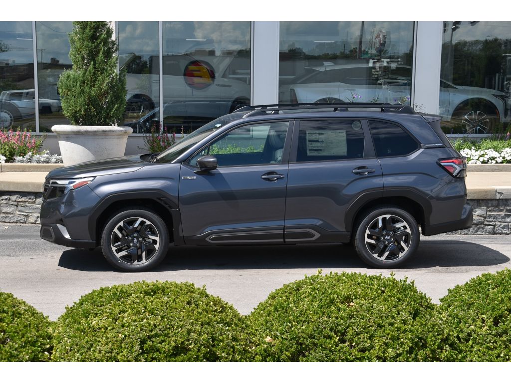 2025 Subaru Forester Limited photo 5