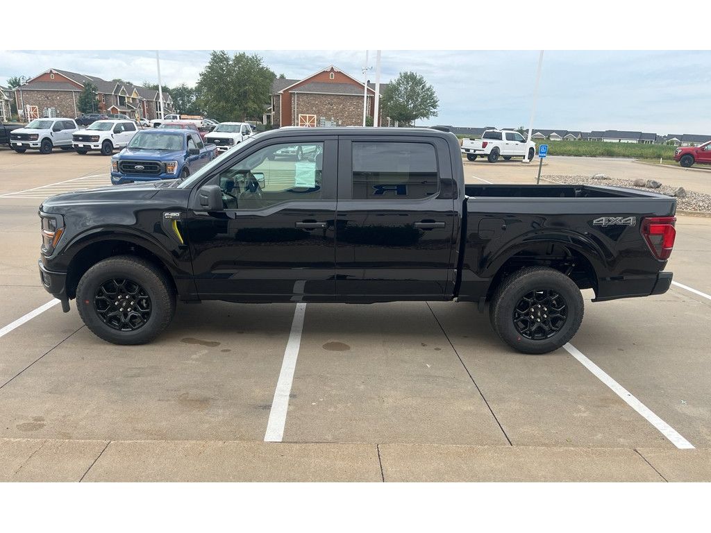 2025 Ford F-150 STX photo 4