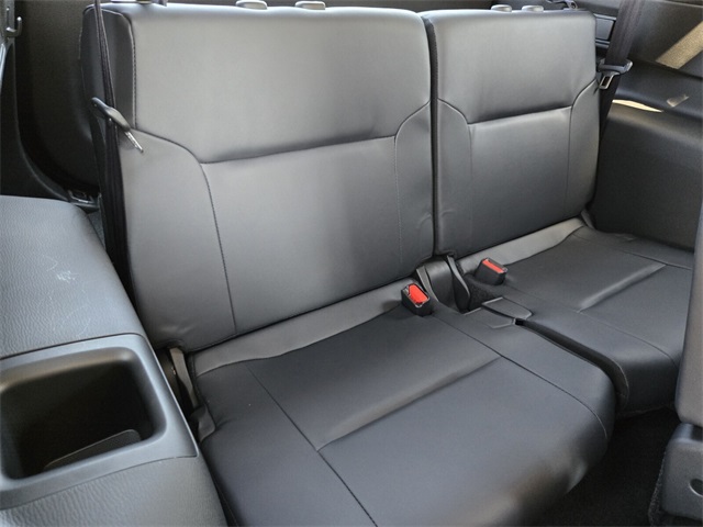 2025 Mitsubishi Outlander SE photo 18