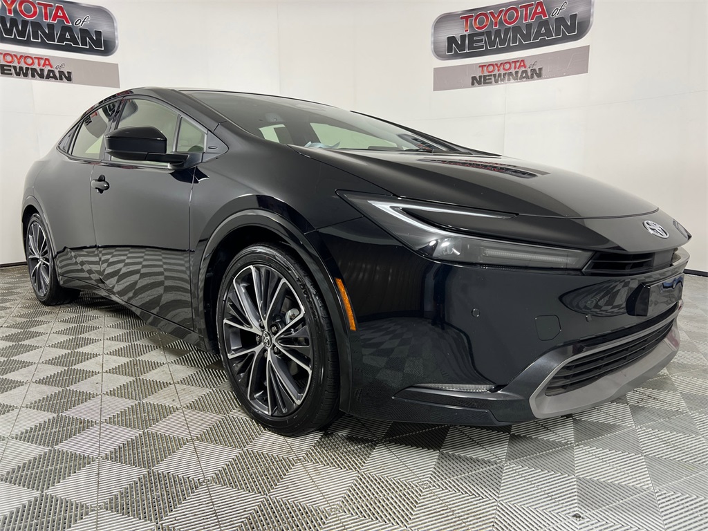 2024 Toyota Prius XLE's photo