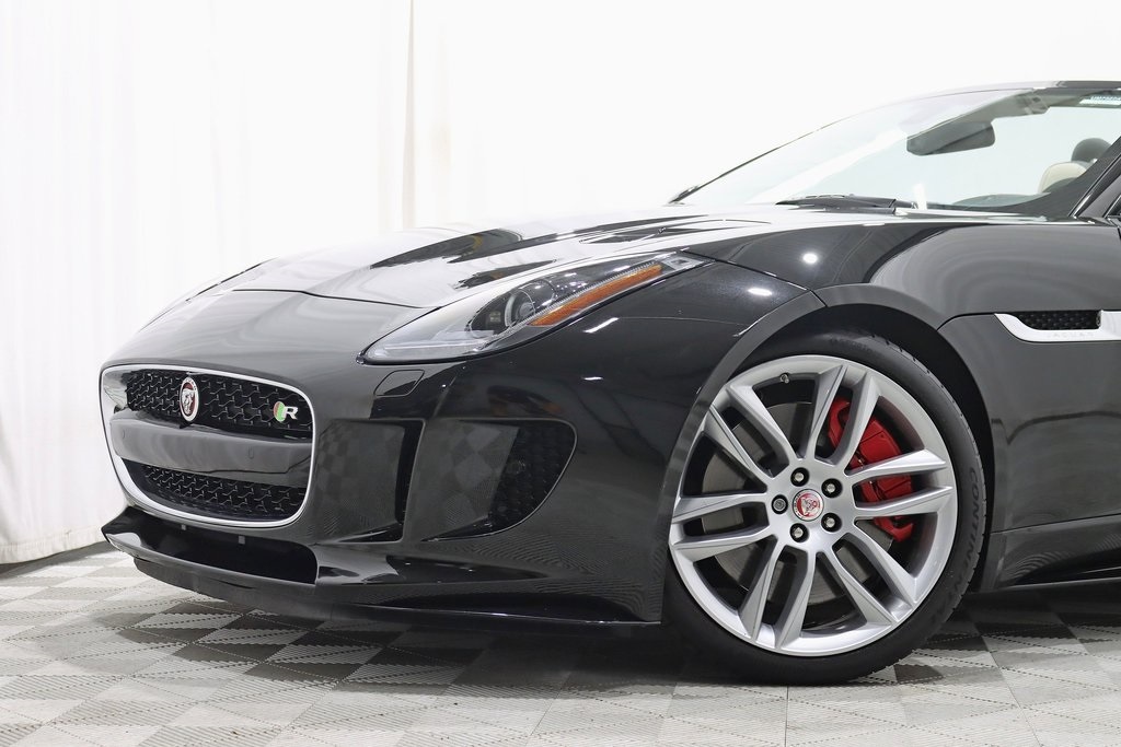 2016 Jaguar F-TYPE R photo 4