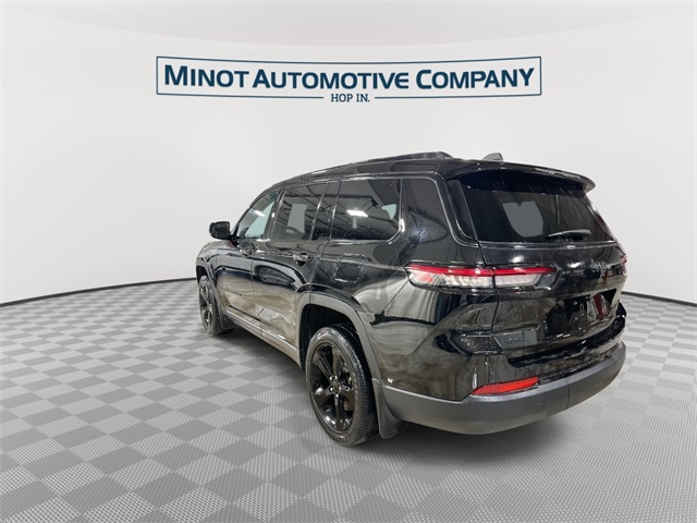 2023 Jeep Grand Cherokee Altitude photo 3