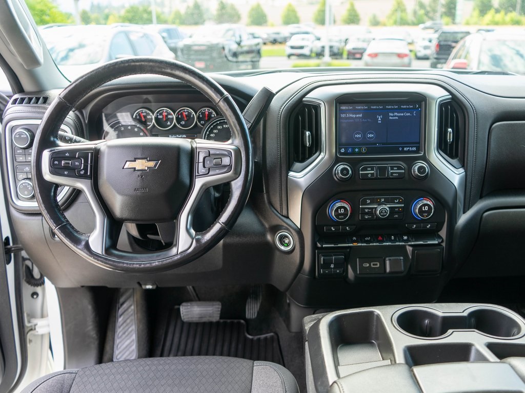 2020 Chevrolet Silverado 1500 LT photo 13