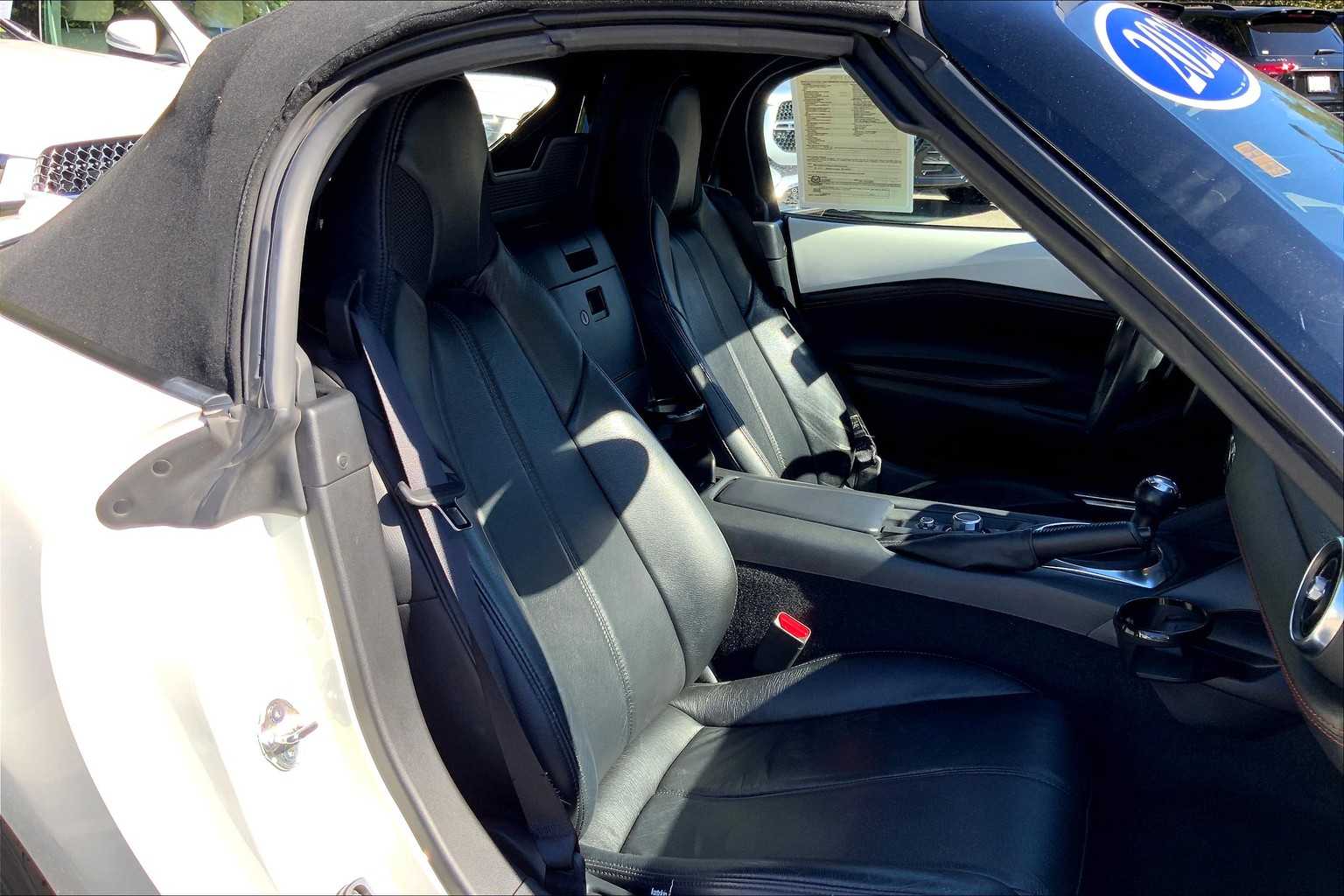 2022 Mazda MX-5 Miata Miata Grand Touring photo 7
