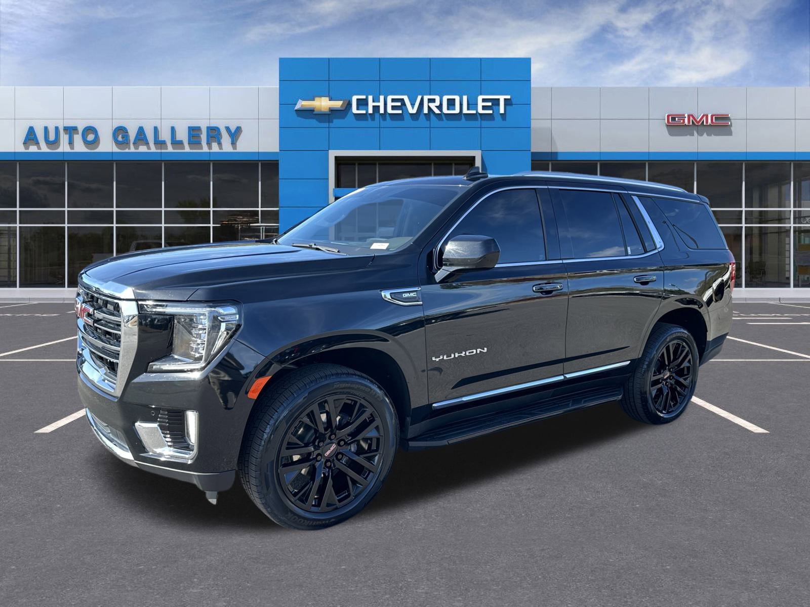 2023 GMC Yukon SLT's photo