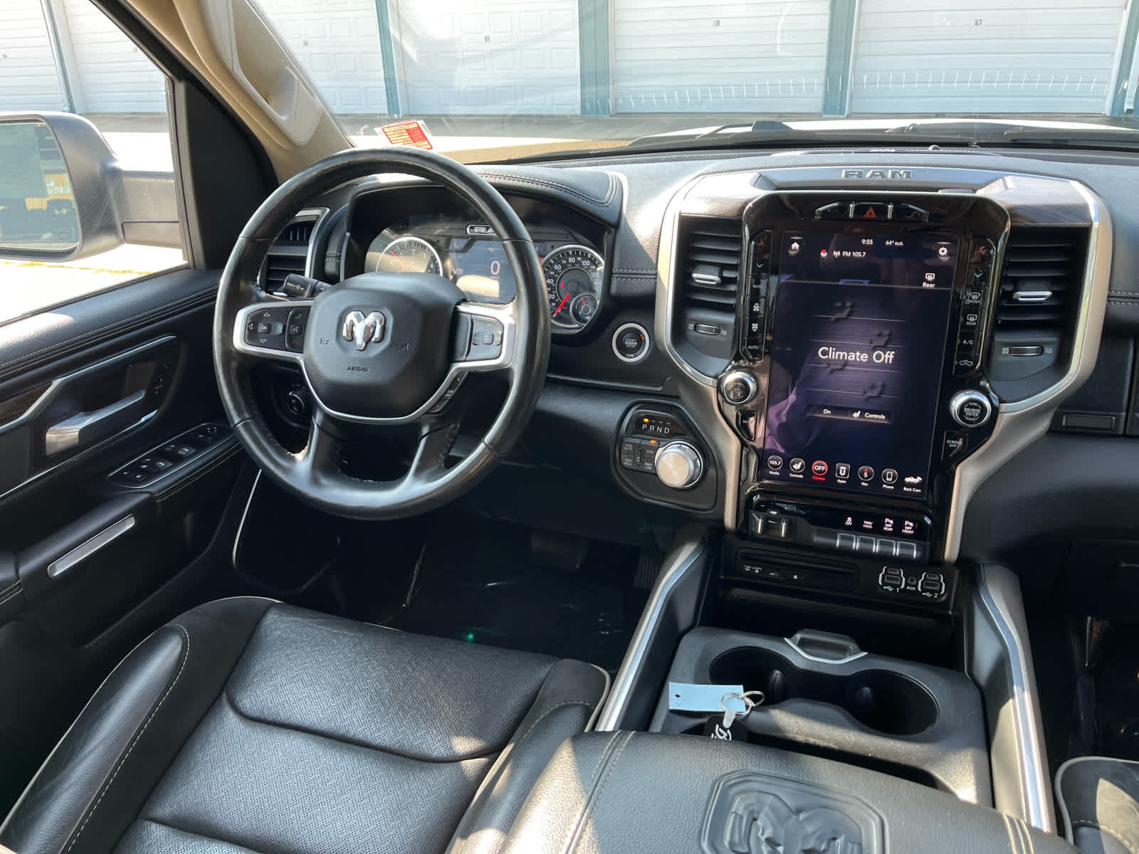 2019 Ram 1500 Laramie photo 23