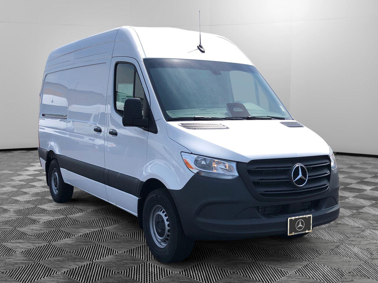 2025 Mercedes-Benz Sprinter Cargo Van Base's photo