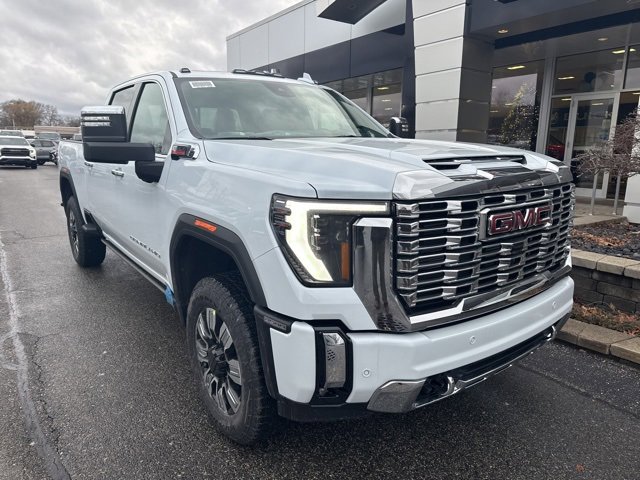 2026 GMC Sierra 2500HD Denali's photo