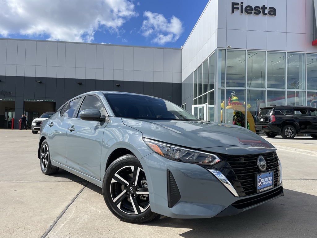 2025 Nissan Sentra SV's photo