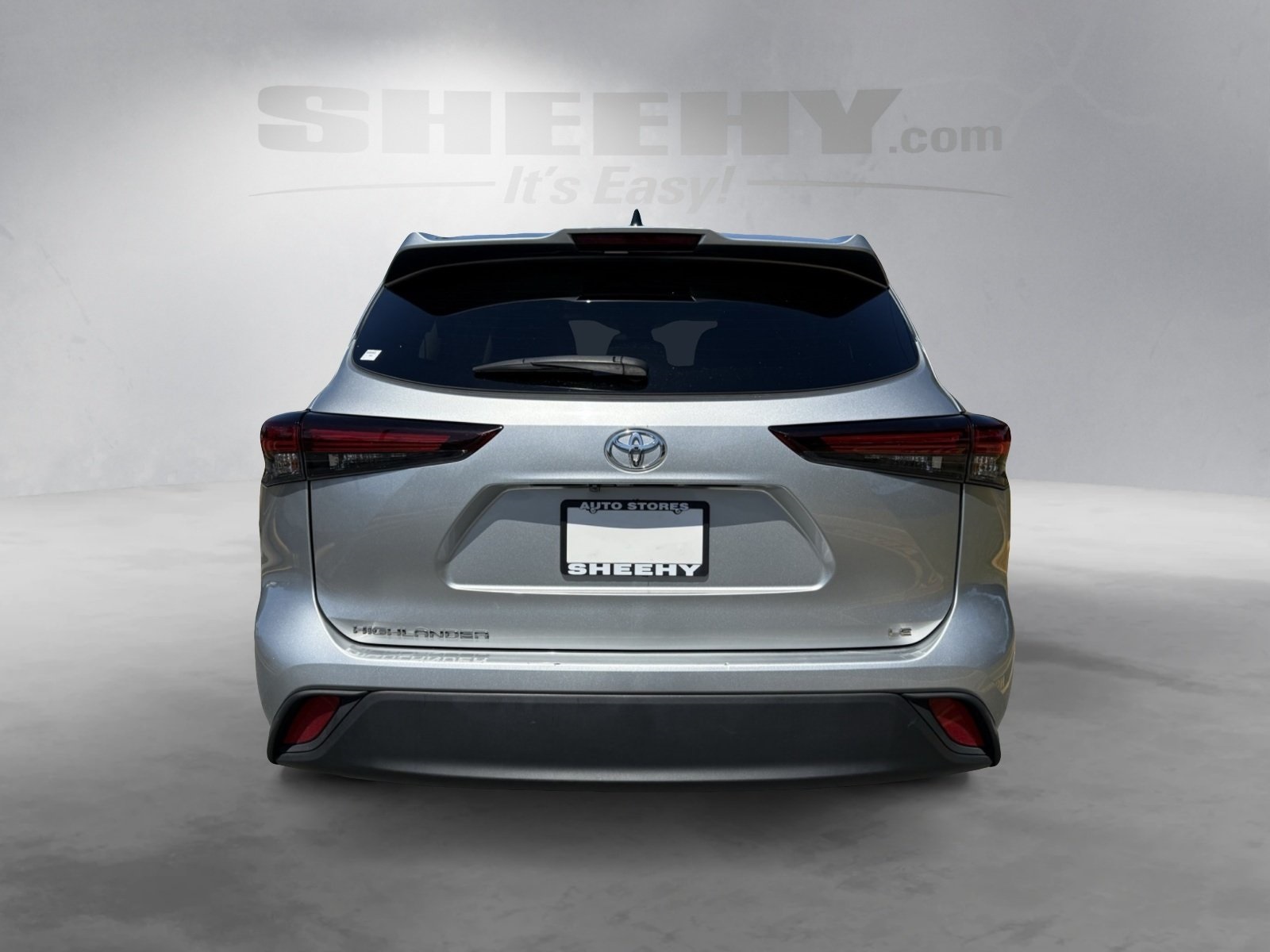 2024 Toyota Highlander LE photo 7