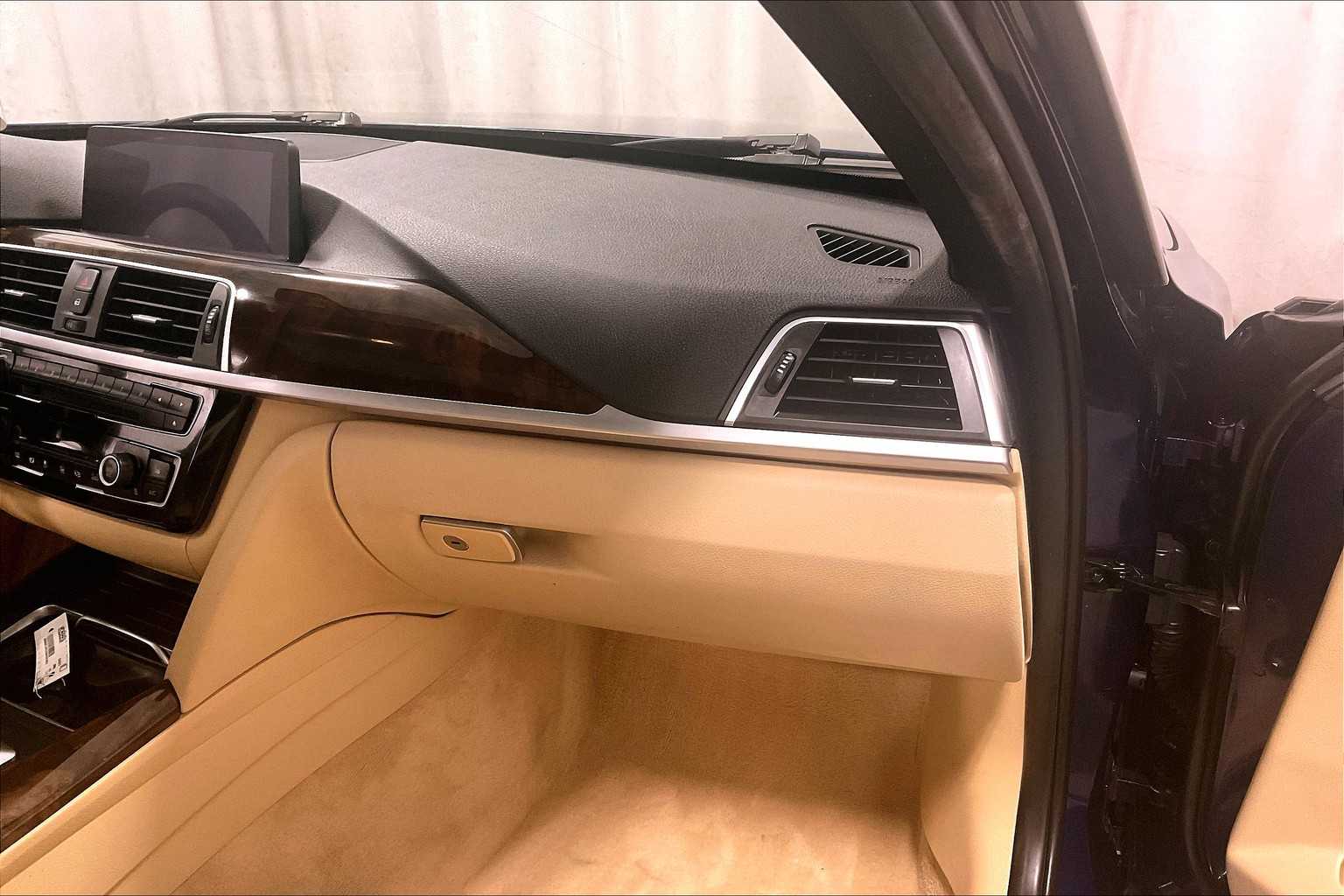 2016 Bmw 328i xDrive SA SULEV-PZEV photo 13