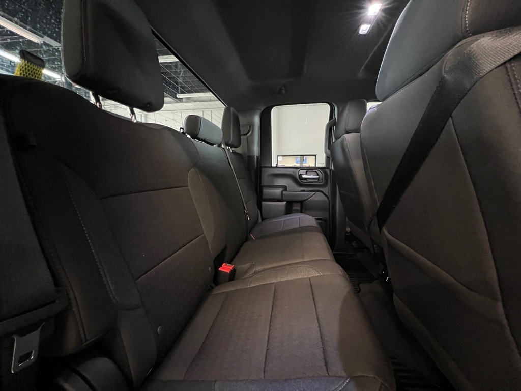 2024 Chevrolet Silverado 2500HD Custom photo 17