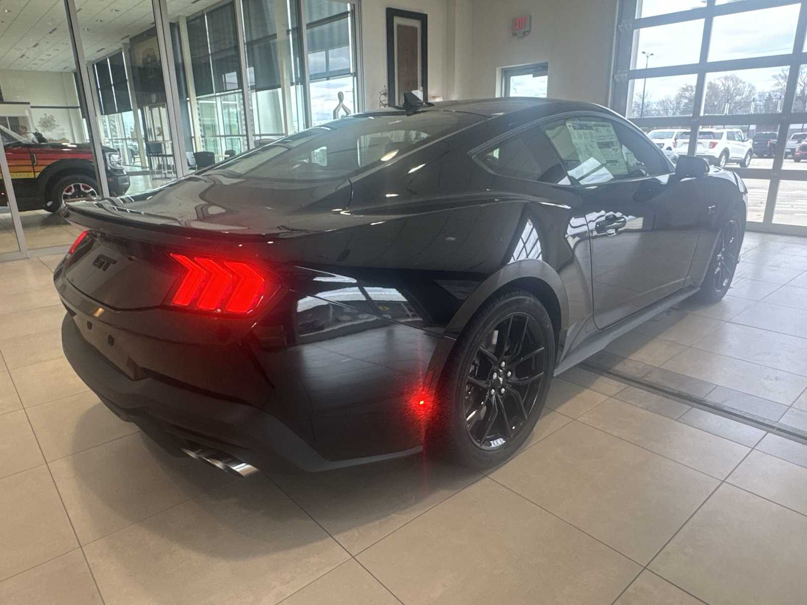 2025 Ford Mustang GT Premium photo 3