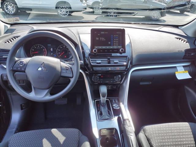 2024 Mitsubishi Eclipse Cross LE photo 6