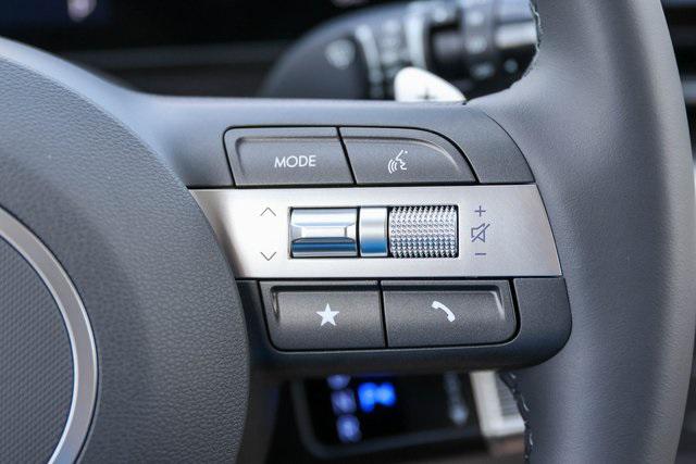 New 2025 Black Hyundai SEL Convenience FWD image 20