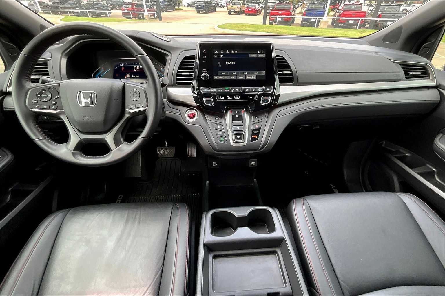 2024 Honda Odyssey Sport photo 13