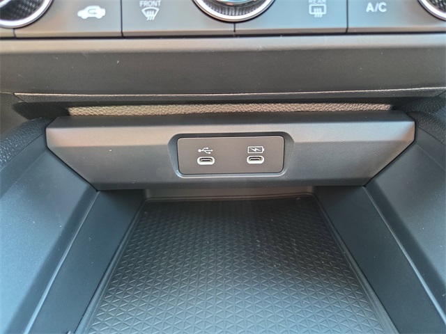 2025 Honda Accord LX photo 12