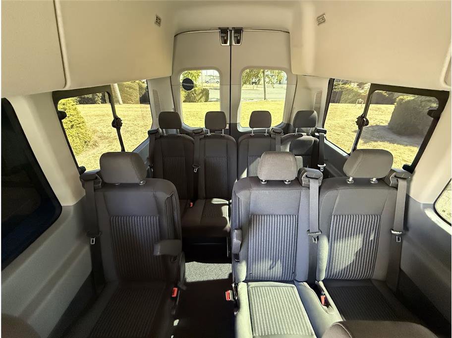 2018 Ford Transit Passenger XLT photo 21