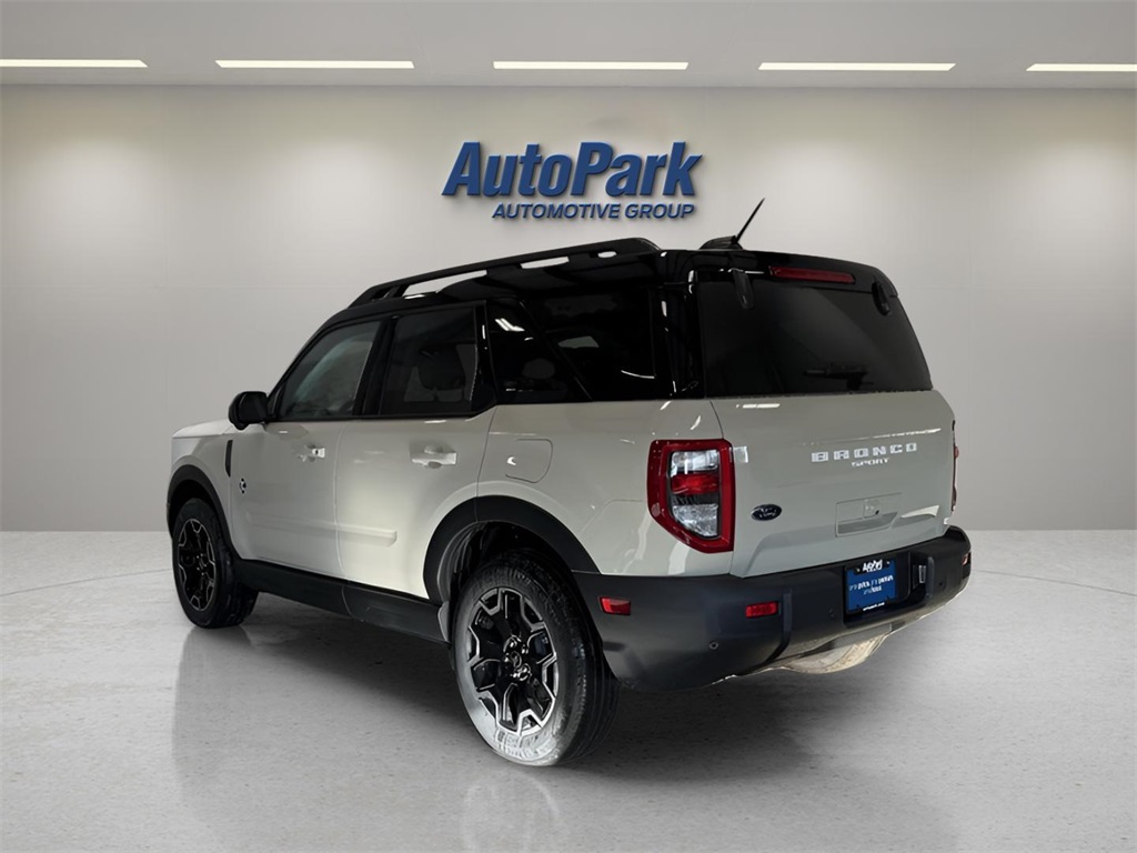 2025 Ford Bronco Sport Outer Banks photo 4